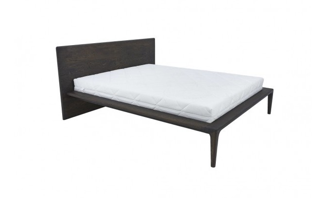 Кровать из массива дуба "Intrigo" 1400х2000