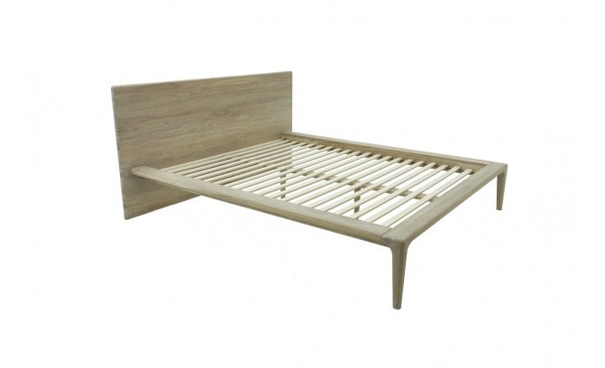 Кровать из массива дуба "Intrigo" 1600х2000