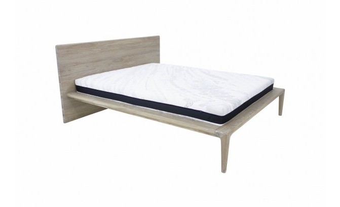 Кровать из массива дуба "Intrigo" 1600х2000