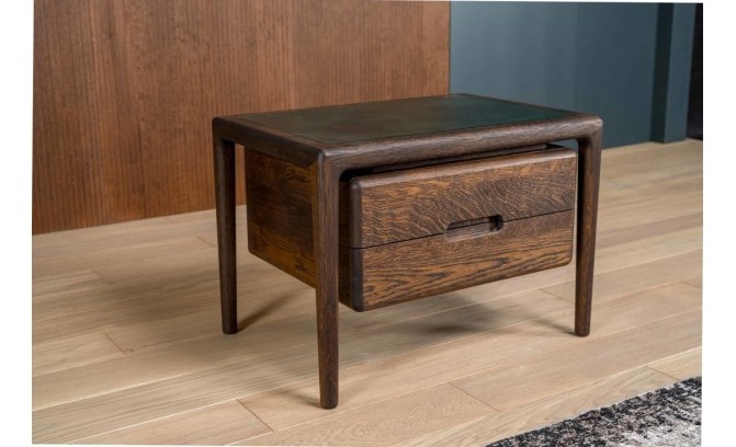 Тумба прикроватная из массива дуба "Intrigo"