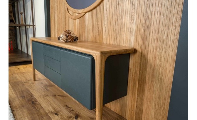 Комод из массива дуба "Intrigo"