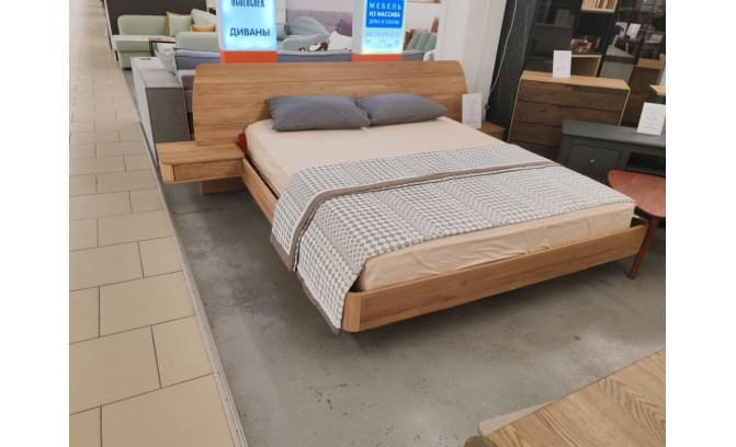 Кровать АЛИНА 180/200 из массива дуба натур (без чехла) с выставки