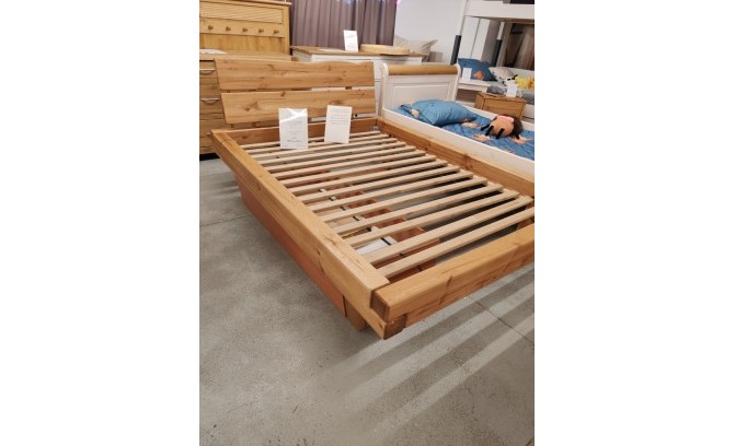 Кровать массив сосны ВЕ 140/200 с выставки