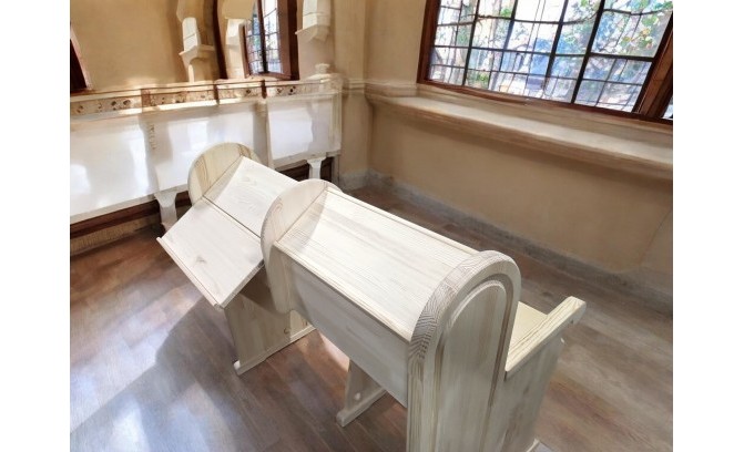 Мебель для синагог, костелов, храмов, библиотек под заказ (массив дуба)